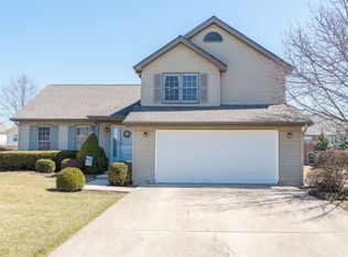 395 Thistle Ln, Lake Zurich, IL 60047