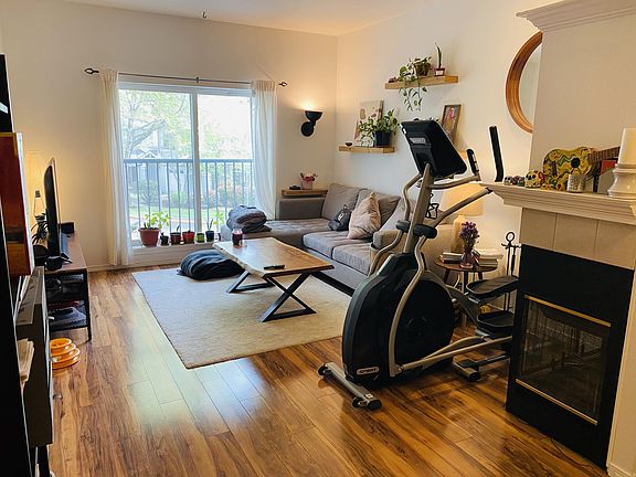 2nd image of 17803 NE 93rd Way Unit 3