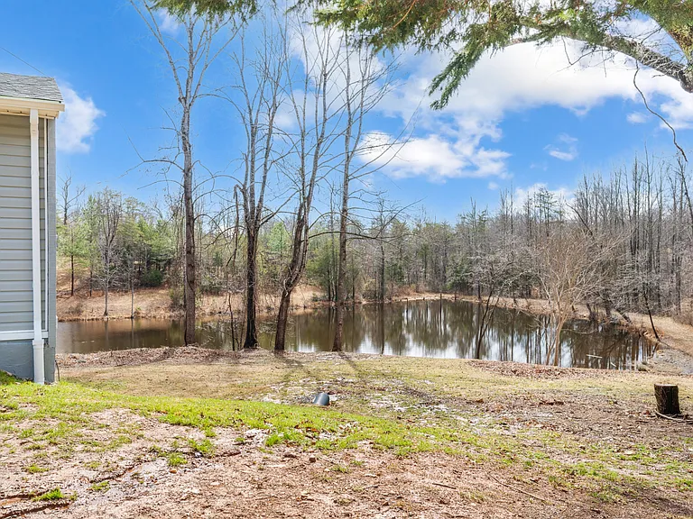242 Newcomb Dr — Photo 20