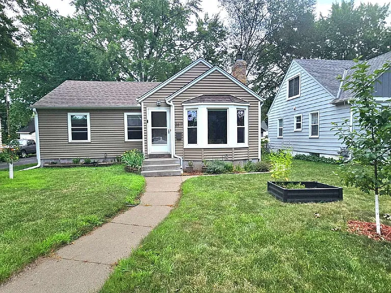 2817 Idaho Ave S — Photo 1