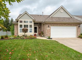 5277 Mallet Club Dr, Dayton, OH 45439