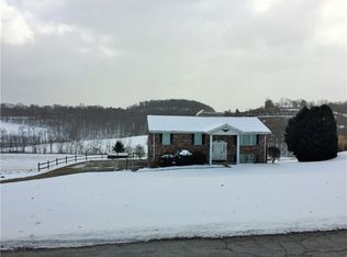 384 Patterson Ln, Belle Vernon, PA 15012
