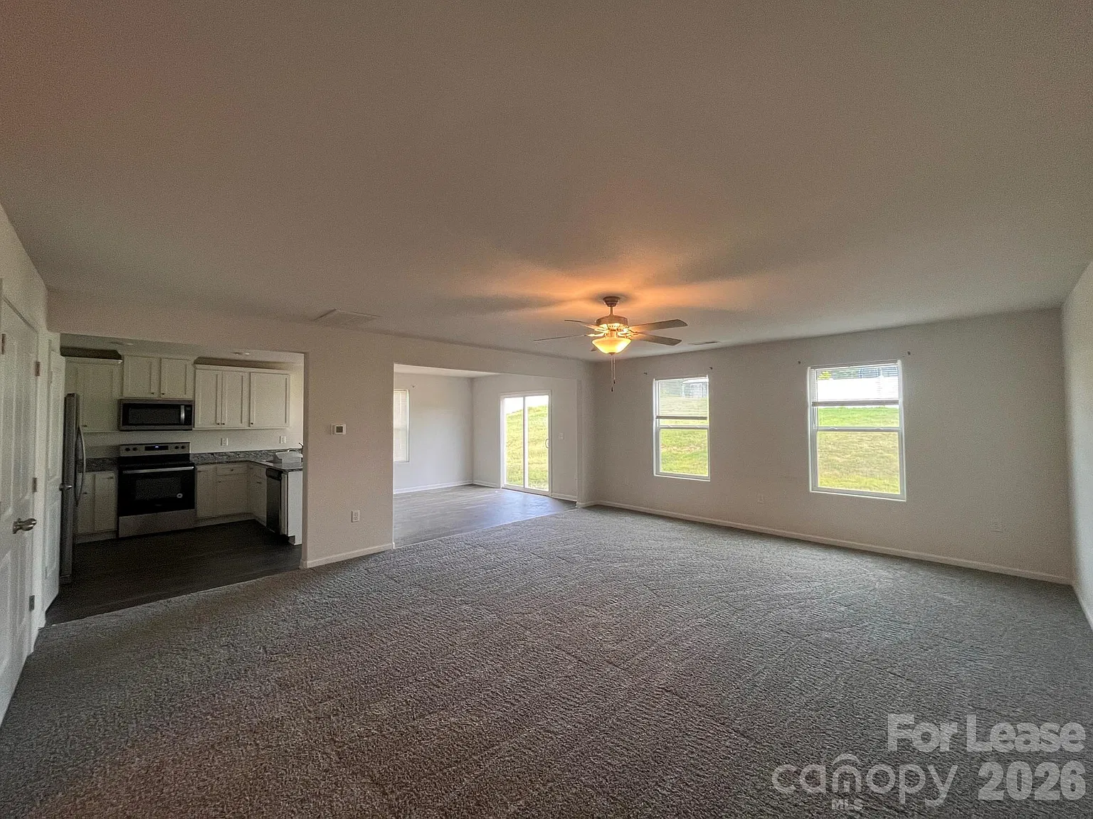 4 bed, 2.5 bath, 2130 sqft, $1,850 — Photo 3