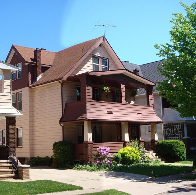 1st image of 2651 E 128th St