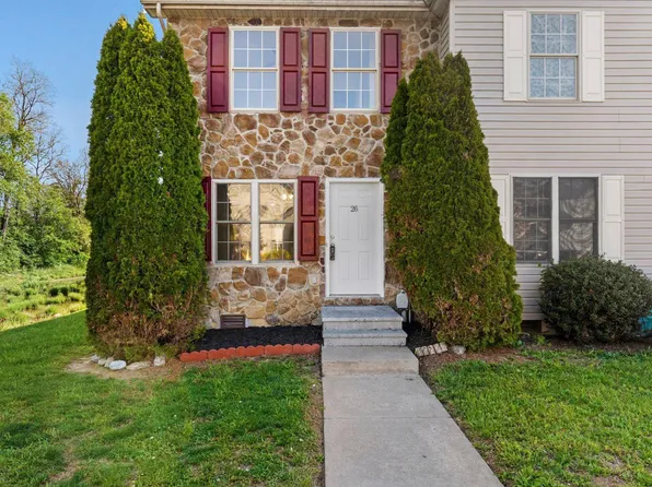 26 Colossians Ct, Inwood, WV 25428
