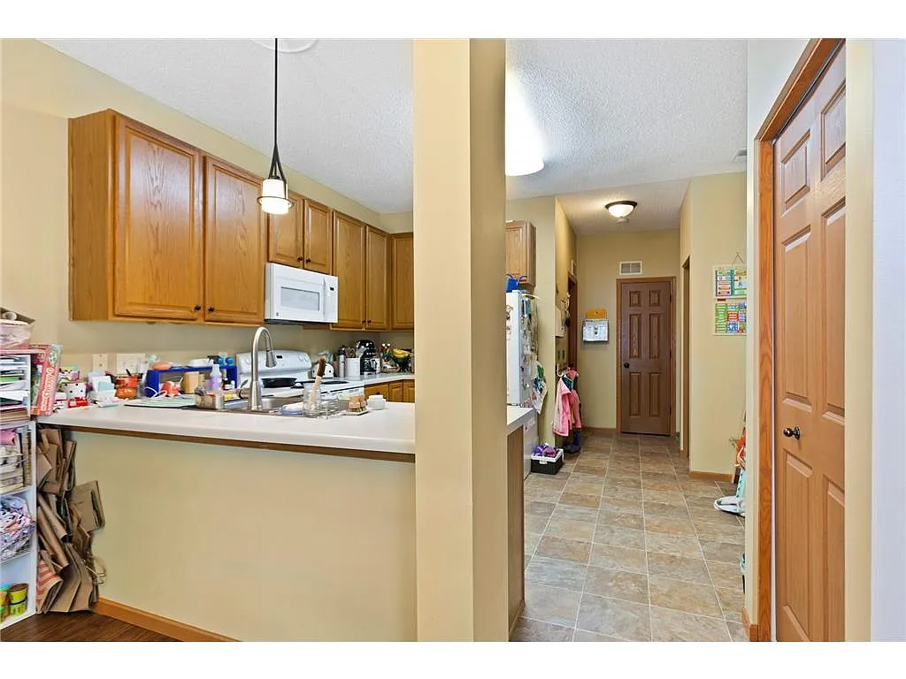 Building Photo - 633 Kingfisher Ln #H