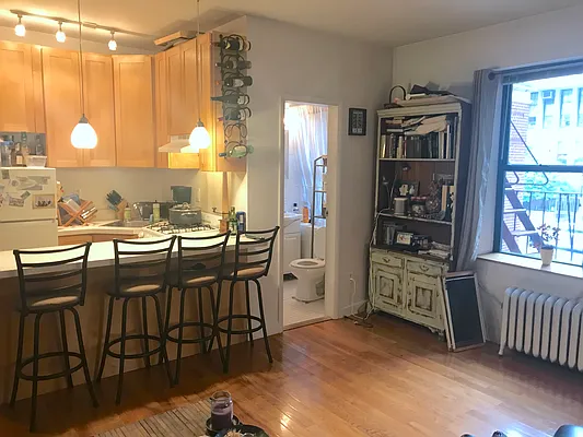 Rented by Kiess Realty, L.L.C. | media 16