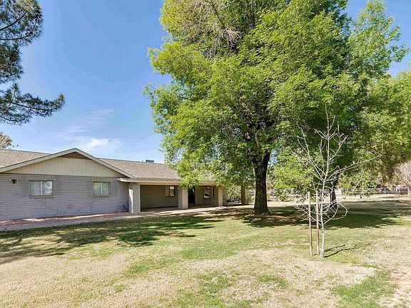 2nd image of 914 N Tucana Ln