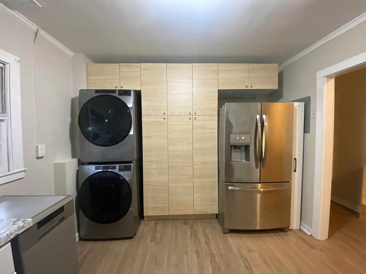 2 bed, 800 sqft, $1,700 — Photo 3