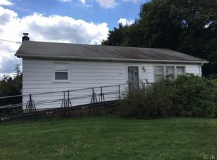 4251 Butternut Dr, Walnutport, PA 18088