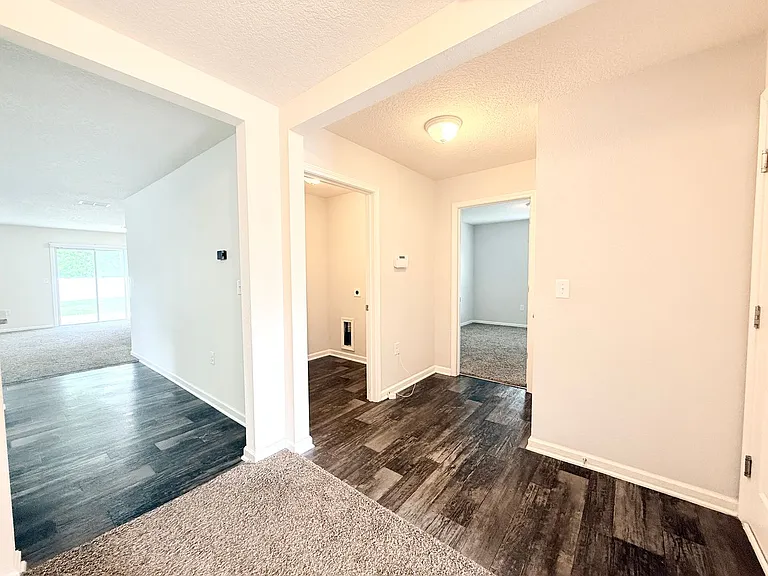 12306 Crossfield Dr — Photo 24