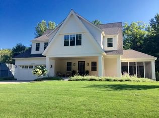 20685 Woodhaven Pl, Shorewood, MN 55331