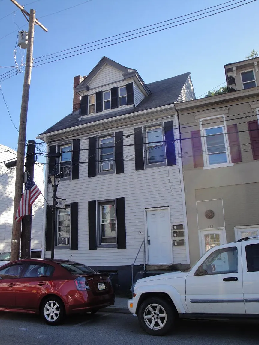 121 Grant Ave APT 3 photo 1