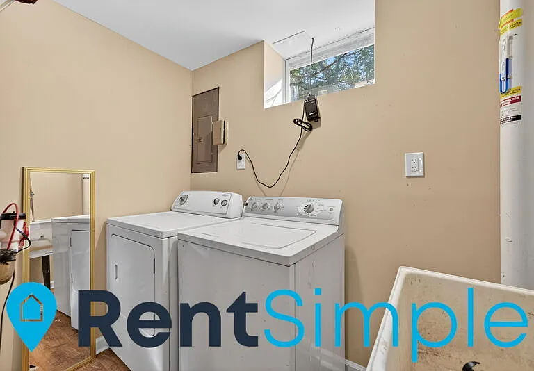 12615 Westport Ln — Photo 34