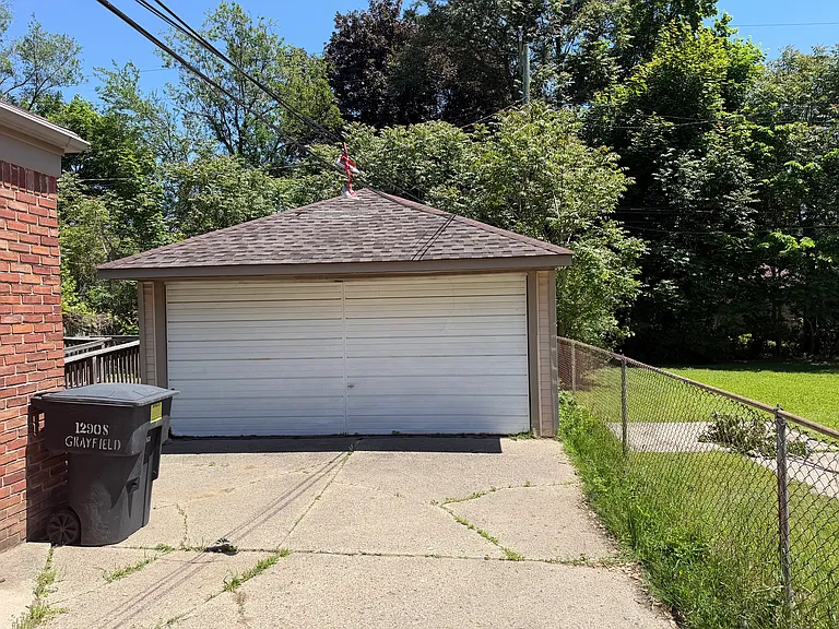 12908 Grayfield St — Photo 4
