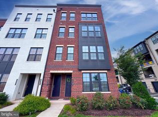 Metro Walk Lofts Condominium, Ashburn, VA 20148