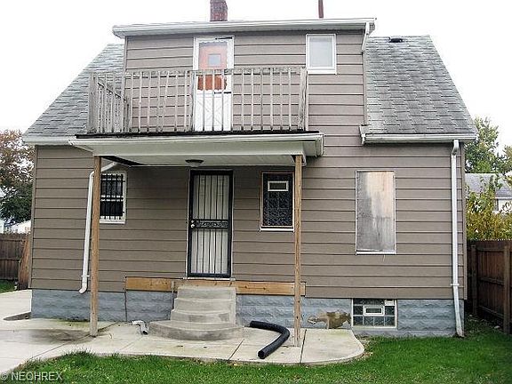 3rd image of 800 W 23rd St