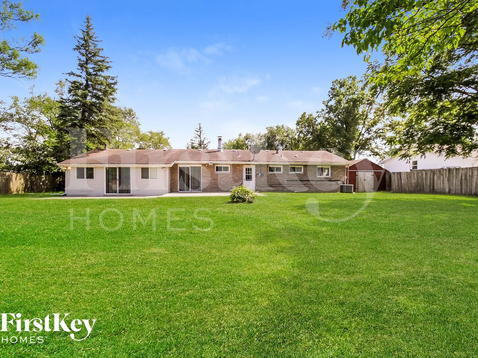 3 bed, 2.0 bath, 1750 sqft, $3,455 — Photo 2