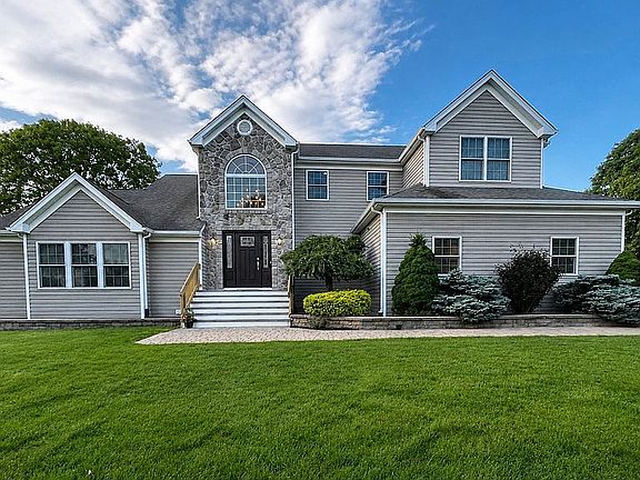 2630 sq ft + Basement