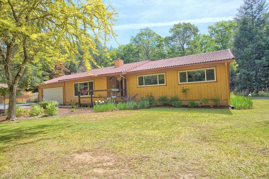 777 Williamson Loop photo 1
