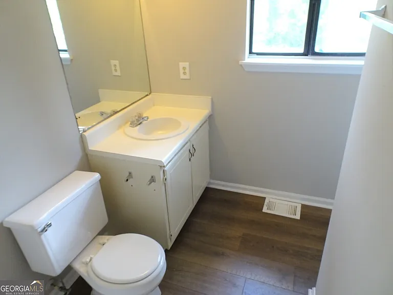 13 Oakmount Dr — Photo 15
