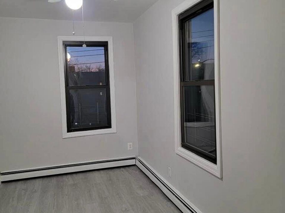 1st image of 3512 214th Pl #1