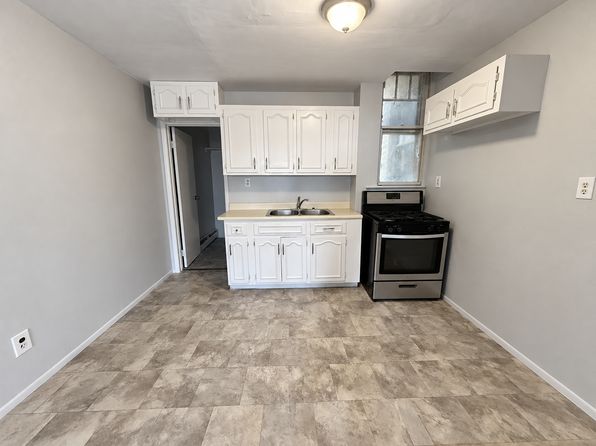 246 Hollywood Ave #1F