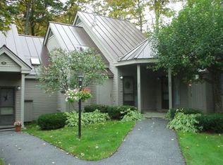 90 Kingfisher Rd #NV2B, Hartford, VT 05047