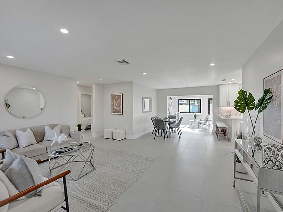 3rd image of 5990 NE 18th Terrace