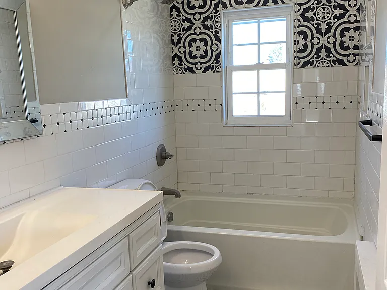 156 Cambridge Ave #2 — Photo 6