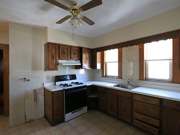 2nd image of 59 Conwell Ave #1