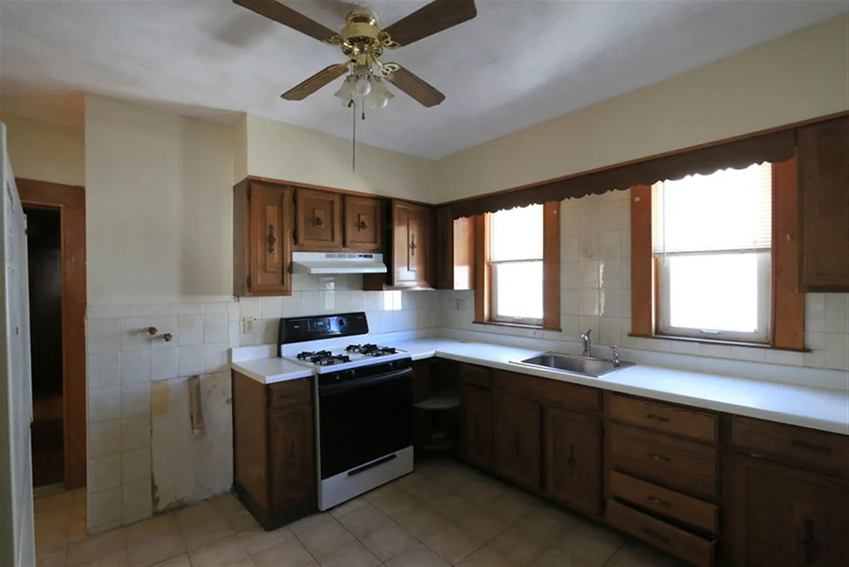 Building Photo - 59 Conwell Ave #1