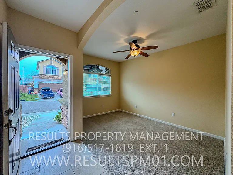 9121 Echo Point Pl — Photo 5