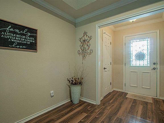 4th image of 2837 Bremen Dr