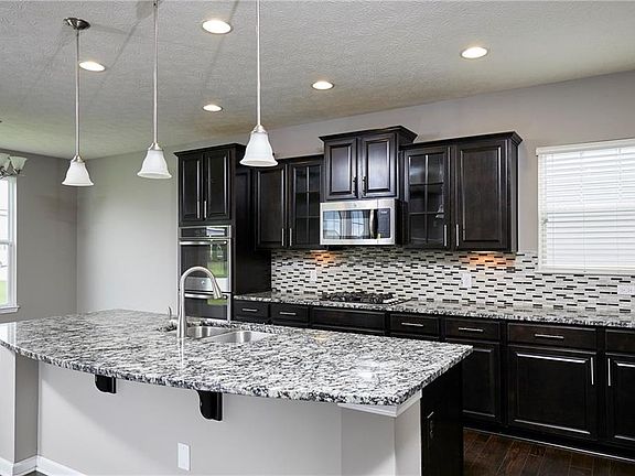 5th image of 6306 Curlew Ln