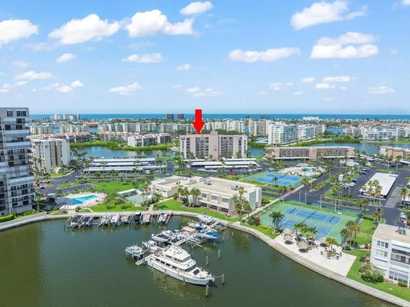 7600 Sun Island Dr S Penthouse 804, Saint Petersburg, FL 33707