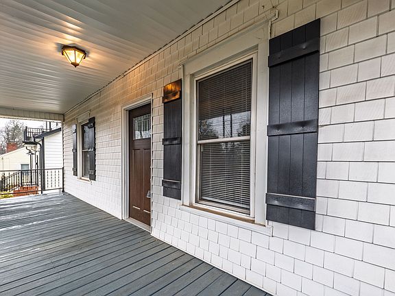 5th image of 306 Sacco St