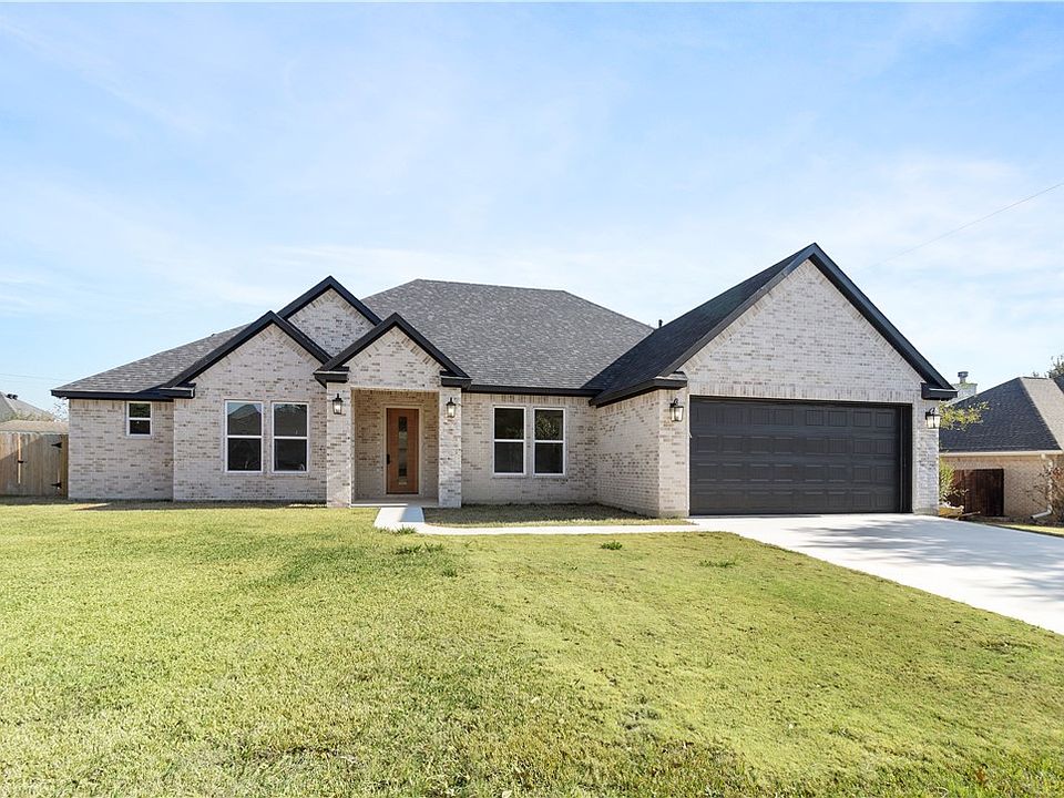 1st image of 704 Lorey Ln