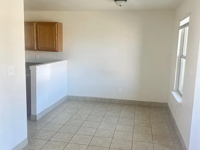 3328 Lincoln Ave #B — Photo 8
