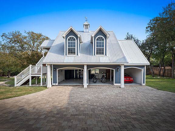 2nd image of 2703 De Soto Dr