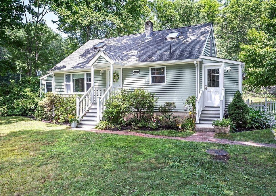 1st image of 314 Pleasant St