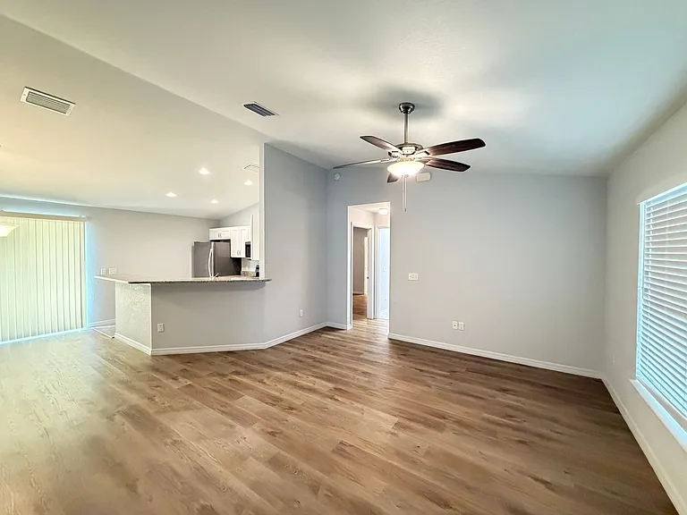 8266 SE 161st Pl — Photo 12