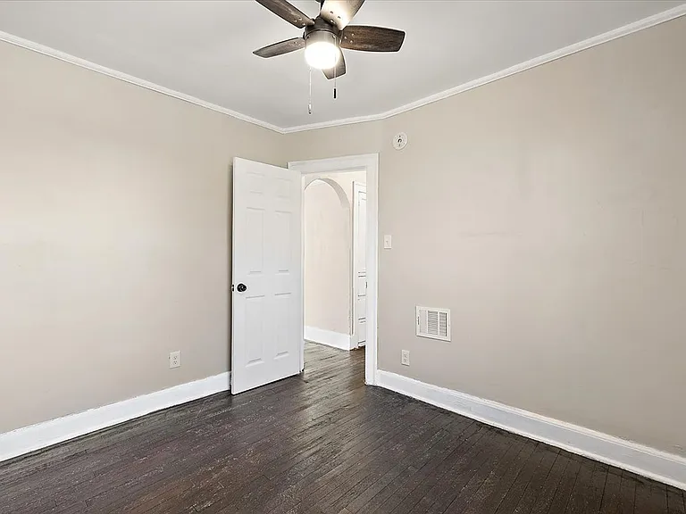 5741 Lakewood St — Photo 39