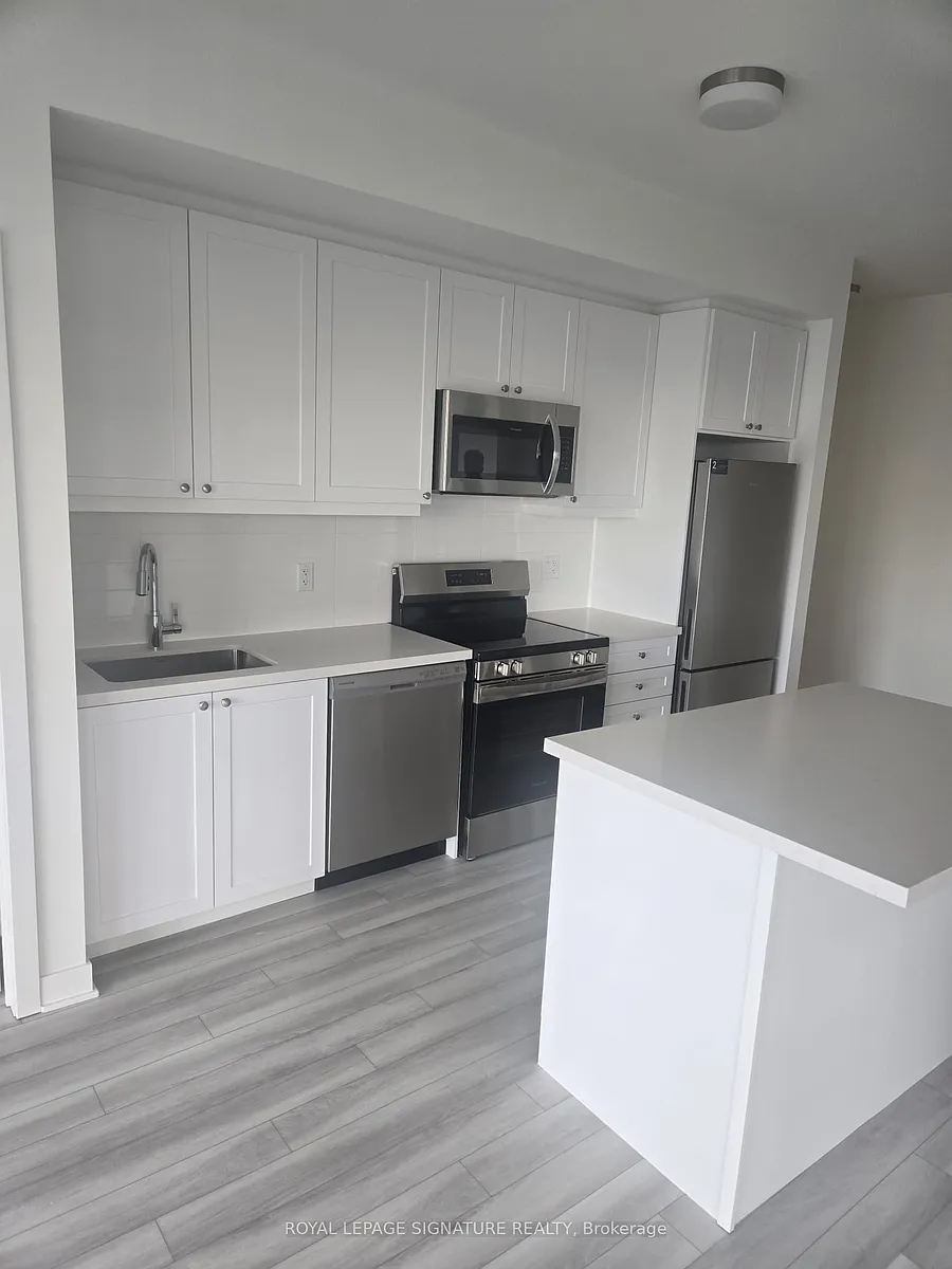 Building Photo - 51 Clarington Blvd #105