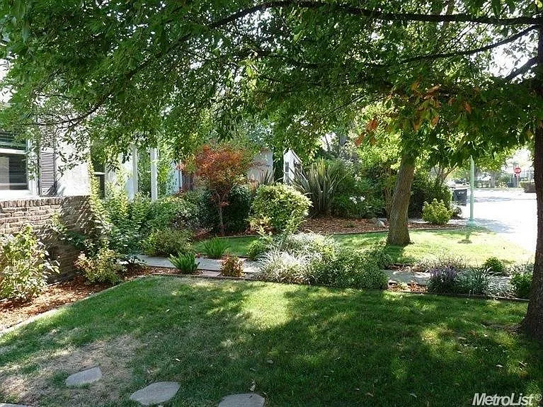 5515 8th Ave photo 1