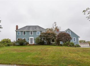 17 Salt Spray Ln, Cape Elizabeth, ME 04107