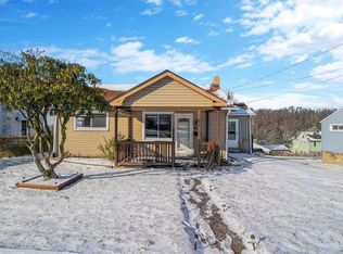 515 Pinehurst Dr, North Versailles, PA