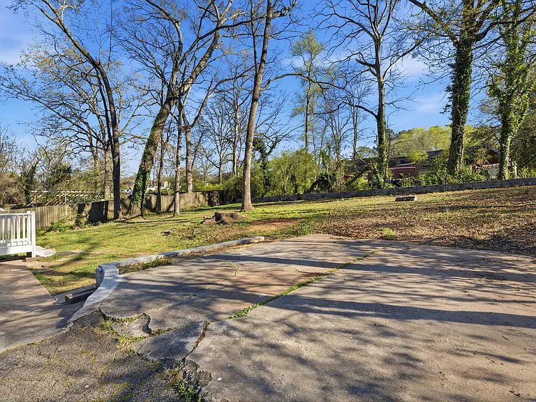 2583 Joyce Ave — Photo 21
