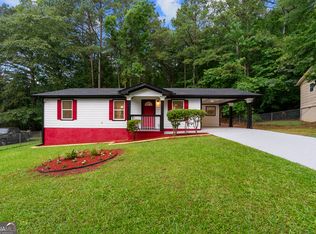 7118 Pineneedle Dr SW, Covington, GA 30014