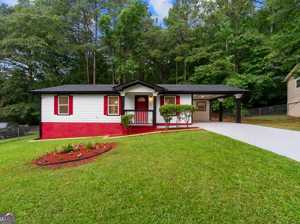 7118 Pineneedle Dr SW, Covington, GA 30014